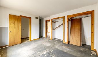 198 Grand Central Pkwy, Bayville, NJ 08721