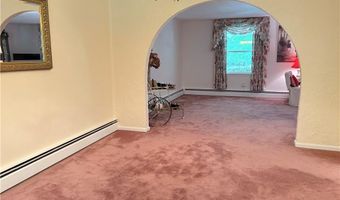 33 MaryAnn Dr, Exeter, RI 02822