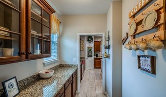 208 Castleton Cir, Boiling Springs, SC 29316