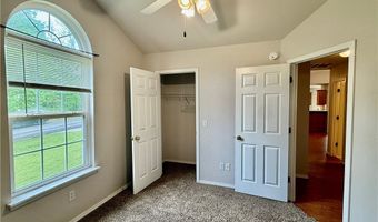 15 Pennine Ln, Bella Vista, AR 72714