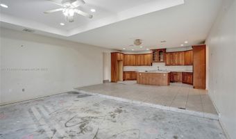 140 NE 7th St, Belle Glade, FL 33430