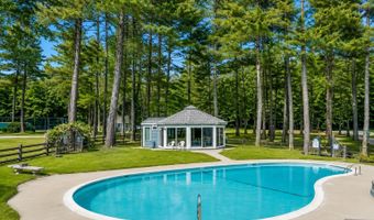 4 Vista Dr 103, Ashland, NH 03217
