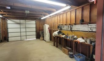 21092 Shelly Ln, Anderson, CA 96007