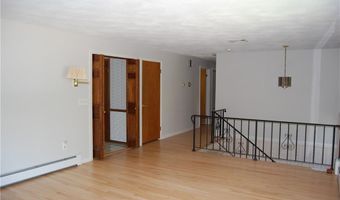 109 Suffolk Dr, North Kingstown, RI 02852