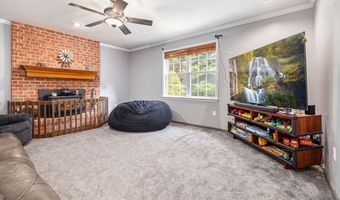 15 ORIOLE Ln, Reading, PA 19606