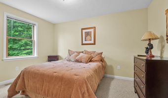53 Ammonoosuc Dr, Bartlett, NH 03812