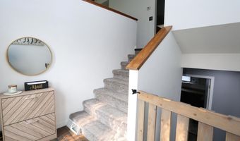 12907 Prairiewood Dr, Aberdeen, SD 57401
