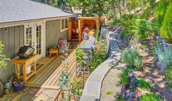 492 Herbert St, Ashland, OR 97520