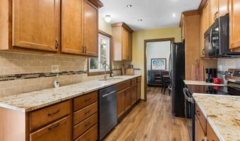 1520 Elkhorn Dr, Arlington, NE 68002