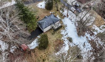 24 Prospect Dr, Brookfield, CT 06804