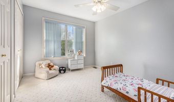 2808 Barclay Way, Ann Arbor, MI 48105