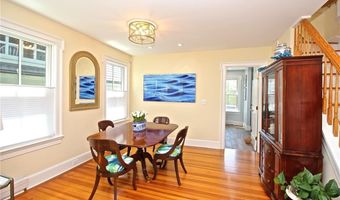 105 John St, Newport, RI 02840