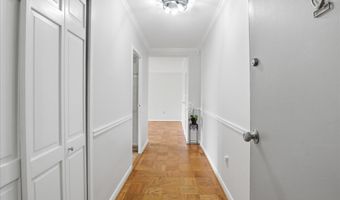 6641 WAKEFIELD Dr 703, Alexandria, VA 22307