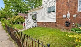 8911 Manor Ave, Allen Park, MI 48101
