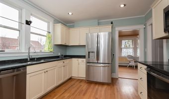 369 Ohio St, Bangor, ME 04401