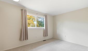 2825 Tuebingen Pkwy, Ann Arbor, MI 48105
