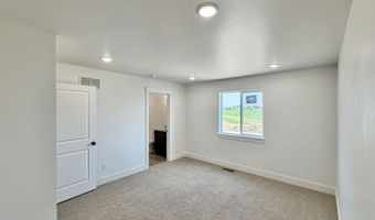 1890 Brynwood Ave, Chubbuck, ID 83202