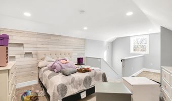 19 Woodhill Hooksett Rd, Bow, NH 03304