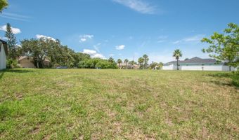 102 LOOKOUT Dr, Apollo Beach, FL 33572
