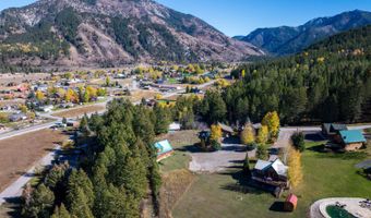 682 OVERLOOK Cir, Alpine, WY 83128