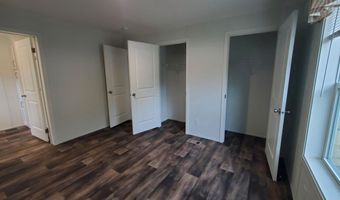 70 Shepherd Dr, Bangor, ME 04401