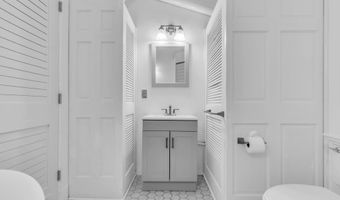 19 Center St, Barnegat, NJ 08005