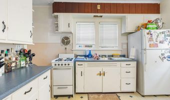 27 Cardinal Ave, Albany, NY 12208