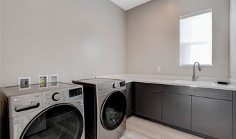 5289 Feathertop Dr, Las Vegas, NV 89135
