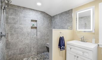 25285 CANTRELL Ln, Accomac, VA 23301
