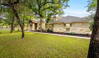 156 Crescent Rdg, Adkins, TX 78101