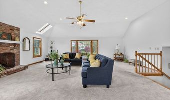2 Stouffer Cir, Andover, MA 01810