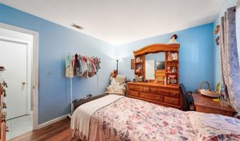 70 Northland Ln, Aberdeen Twp., NJ 07747