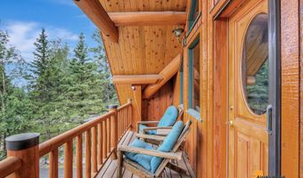11361 Hideaway Trl, Anchorage, AK 99507