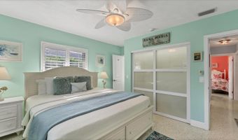 154 CRESCENT Dr, Anna Maria, FL 34216