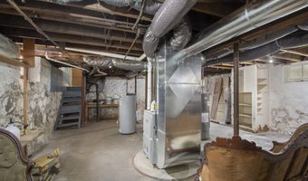 208 E Oak St, Albion, MI 49224