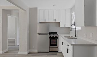 913 S 3rd St E, Las Vegas, NV 89101