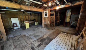 351 Owl St, Campton, NH 03223