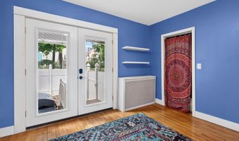 420 French St, Bangor, ME 04401