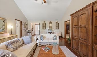 1094 Brookway Dr, Avon, IN 46123