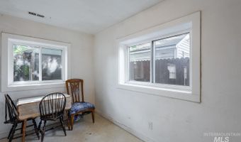 1021 W Chamberlin St, Boise, ID 83706