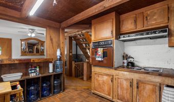 513 FAIRWAY Dr, Basye, VA 22810
