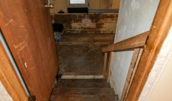 45 Howard St, Austin, IN 47102