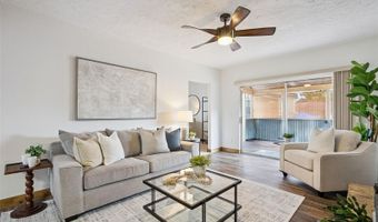 916 E CLEVELAND St, Apopka, FL 32703