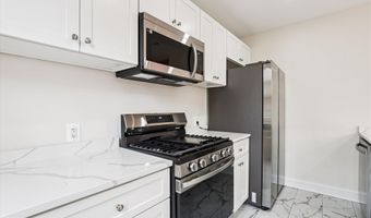 2600 16TH St S 696, Arlington, VA 22204
