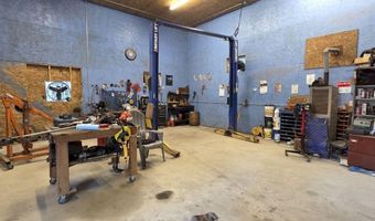 562 Valley Rd, Anson, ME 04911