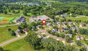 2238 Canterbury Cir, Akron, OH 44319