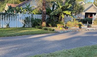 696 KESTNER Rd, Atlantic Beach, FL 32233