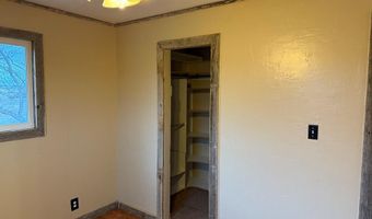 2932 S Arthur St, American Falls, ID 83211
