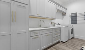 407 Goose Pointe Blvd, Biloxi, MS 39531