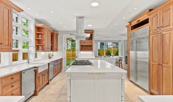 8008 GLENBROOK Rd, Bethesda, MD 20814